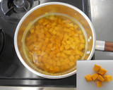 離乳食中期　かぼちゃのそぼろあんかけ作り方1写真