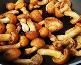 このひと手間でグッと美味！なめこの味噌汁作り方5写真