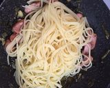 頂き物で作る！高菜とソーセージのパスタ作り方7写真