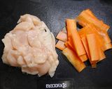 レンジで簡単!鶏人参のほんだし親子丼作り方1写真