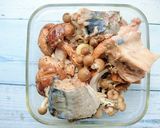 たっぷり200ｇ！キノコと鯖缶の煮物作り方2写真