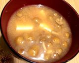 ダシが効いてる！豆腐となめこのお味噌汁作り方4写真