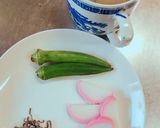 オクラと塩昆布☆温泉卵☆の吸い物作り方1写真