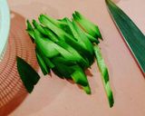 おかずにも♡胸肉と胡瓜の胡麻油和え♡作り方1写真