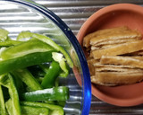 簡単副菜ピーマンと味付け油揚げの和えもの作り方1写真