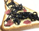 ふじっ子煮のしそ昆布で梅干しトースト作り方1写真