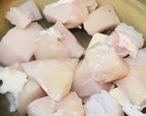 鶏肉とブロッコリーの洋風野菜鍋作り方1写真