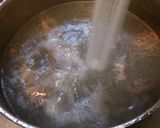 牛すじ辛味噌煮込み。作り方2写真