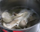 ケチャップを+菌床しめじとワカメの味噌汁作り方4写真