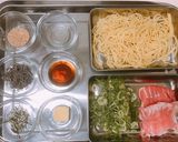 一人暮らしの豚バラねぎ塩昆布焼きそば作り方1写真