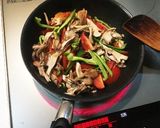 トマト舞茸ピーマンのカラフル野菜炒め作り方3写真