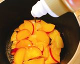 さつまいもとりんごのレモンバター煮♡作り方5写真