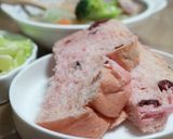 HB使用♪赤のビーツでピンクの食パン作り方1写真