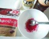 赤のビーツ　やわらかピンクな玉子焼き作り方1写真