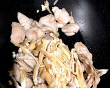 ご飯がススム★ささみと舞茸とお揚げの炒め作り方8写真