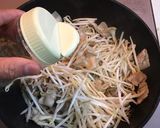 自家製豆板醤の豚バラともやしのピリ辛炒め作り方5写真