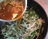 自家製豆板醤の豚バラともやしのピリ辛炒め作り方7写真