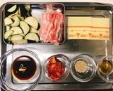 一人暮らしのキムチ〜ズ肉巻き茄子味噌炒め作り方1写真