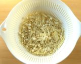 ＊材料４つで＊豚バラとえのきの麺つゆ炒め作り方2写真