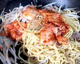 超楽々 豚キムチ焼きそば 作ります。作り方3写真