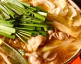 自家製スープのちょいピリ辛もつ鍋〜無化調作り方5写真