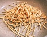 簡単おつまみ♡焼きかまのごま油炒め作り方4写真