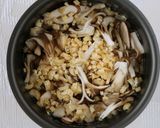 食物繊維たっぷり！3種のきのこご飯作り方3写真