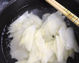 じゃがいもとウインナーのコンソメ炒め作り方1写真