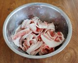 コクうま♪豚バラ厚揚げと夏野菜にんにく味噌炒め作り方1写真