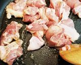 鶏もも肉とマヨのグリーンカレーサラダ作り方3写真