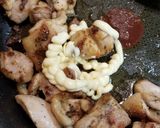 鶏もも肉とマヨのグリーンカレーサラダ作り方5写真