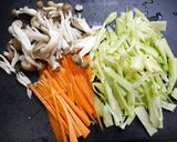 レンジで簡単！ブロッコリーの皮☆あご出汁作り方2写真