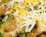 鶏肉の白ワインソテー☆チーズ＆サラダ添え作り方4写真