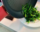 鶏むね肉とほうれん草のガーリックソース作り方2写真