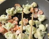 海老とカリフラワーのマヨネーズ炒め作り方6写真