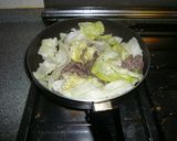めっちゃ簡単　レタスと牛肉の炒め物作り方1写真