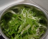 簡単なお酒のあて！中華クラゲと水菜サラダ作り方2写真