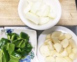 鶏胸肉で！チキンのトマト煮込みスープ作り方3写真