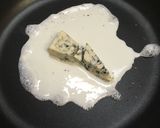 ブルチーズとハチミツをまとったバケット作り方4写真