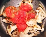 鯵ひもでたっぷりキノコのトマト炒め煮作り方4写真
