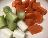 豚バラ肉とレンコンのスープ煮作り方4写真