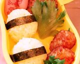 簡単♡キャラ弁♡まんまるミニオンおにぎり作り方1写真
