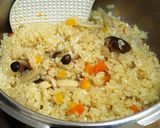 圧力鍋で直火炊きトリ釜飯風キノコご飯作り方4写真