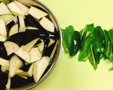 定番！茄子とピーマンの味噌炒め♪作り方1写真