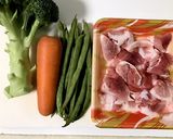 ブロッコリーの茎・人参・いんげんの肉巻き作り方1写真