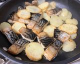 カレー塩で簡単！鯖とポテトのカレーソテー作り方5写真