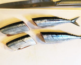 作り置きに☆ 秋刀魚の辛味噌漬け焼き作り方2写真