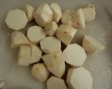 豚肉と里芋で悪魔の味噌チーズ鍋作り方1写真