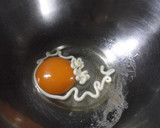 ピーマンと味付けエビの卵炒め作り方1写真