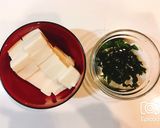 本だしで簡単！基本の豆腐とわかめの味噌汁作り方1写真